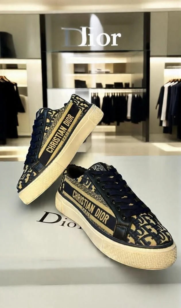 Di_or Can_vas Low Sneakers (Black)