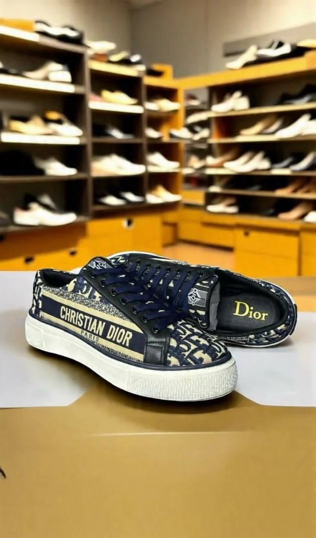 Di_or Can_vas Low Sneakers (Black)