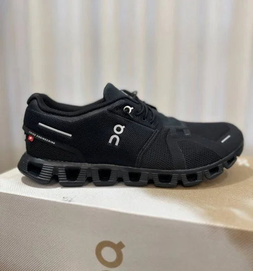 On Clo_ud 5 Waterproof running black