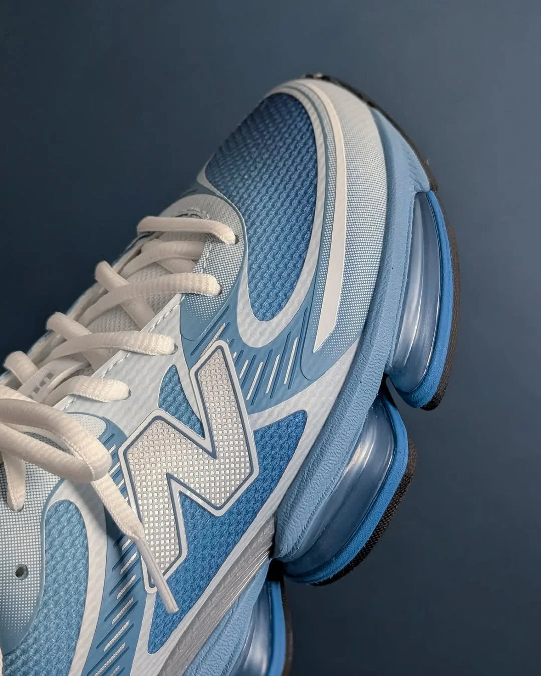 New Ba_lance Abzorb 2000 Baby Blue