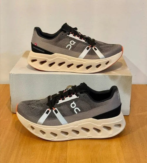 ON CLO_UD ECLIPSE black Frost 473
