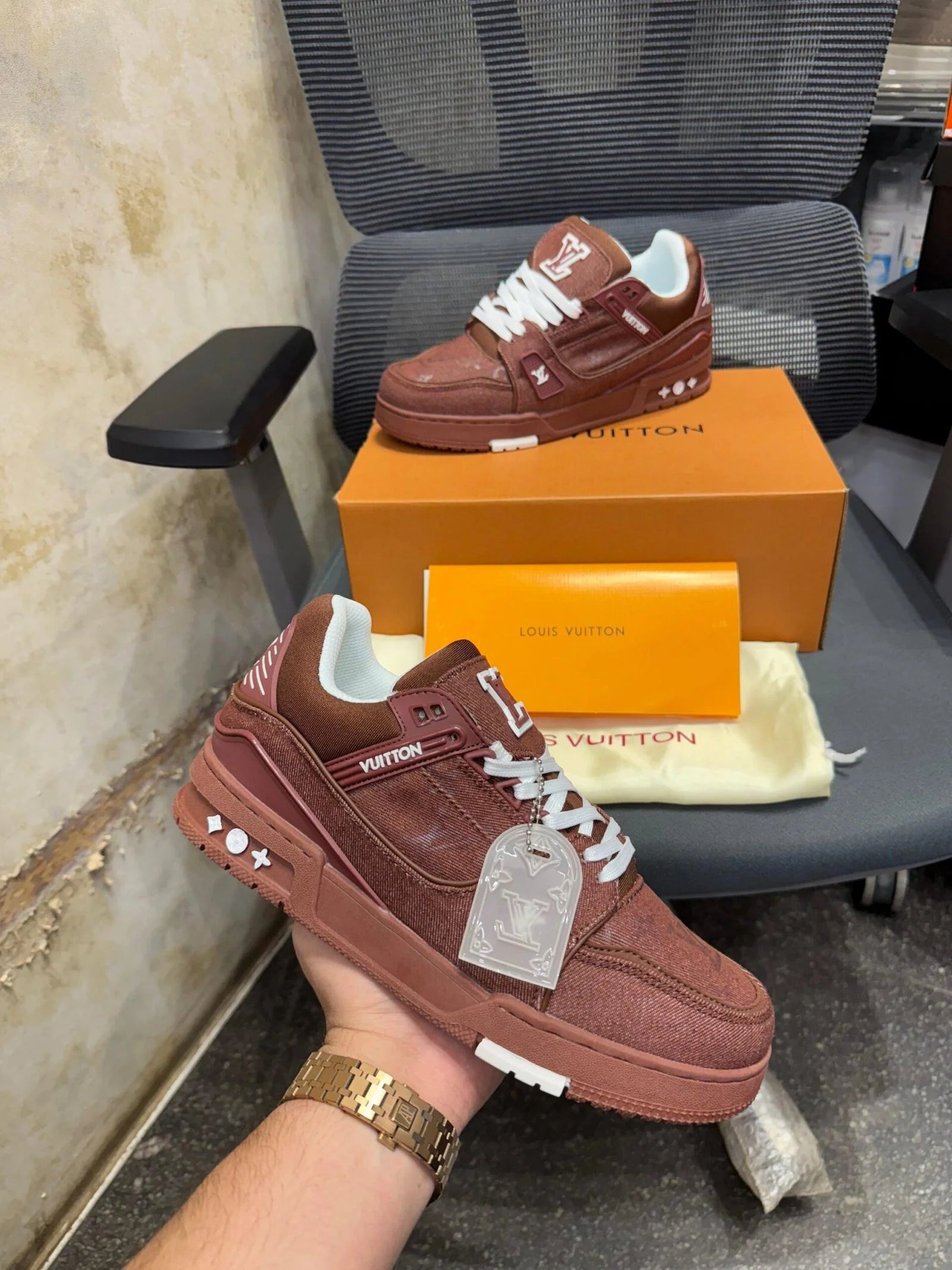 Lou_is Vuit_ton Trainer Brown Denim