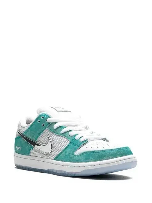 Ni_ke April Skateb_oards X Sb Dunk Low Turbo Green