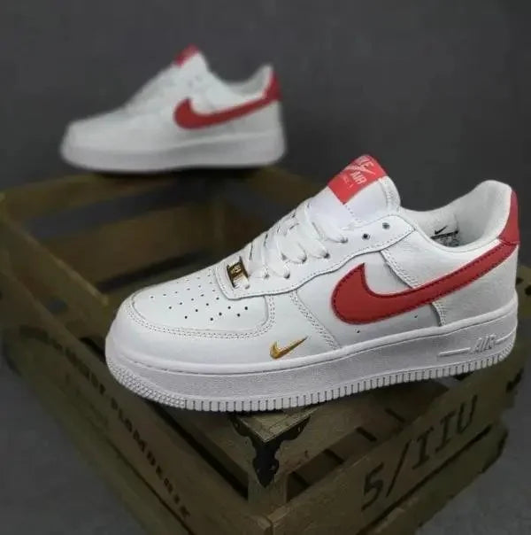 AI_RFOR_CE 1 LOW essential gym red mini swoosh