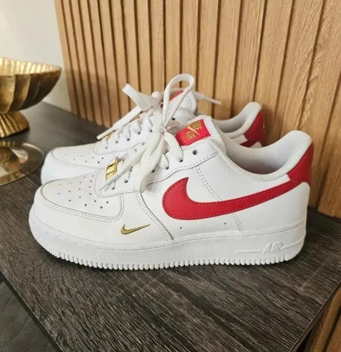 AI_RFOR_CE 1 LOW essential gym red mini swoosh