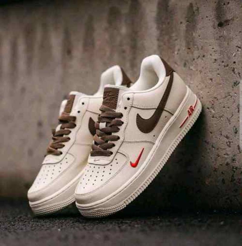 Nik__ee Airforce 1 mini red swoosh coffee milk fix