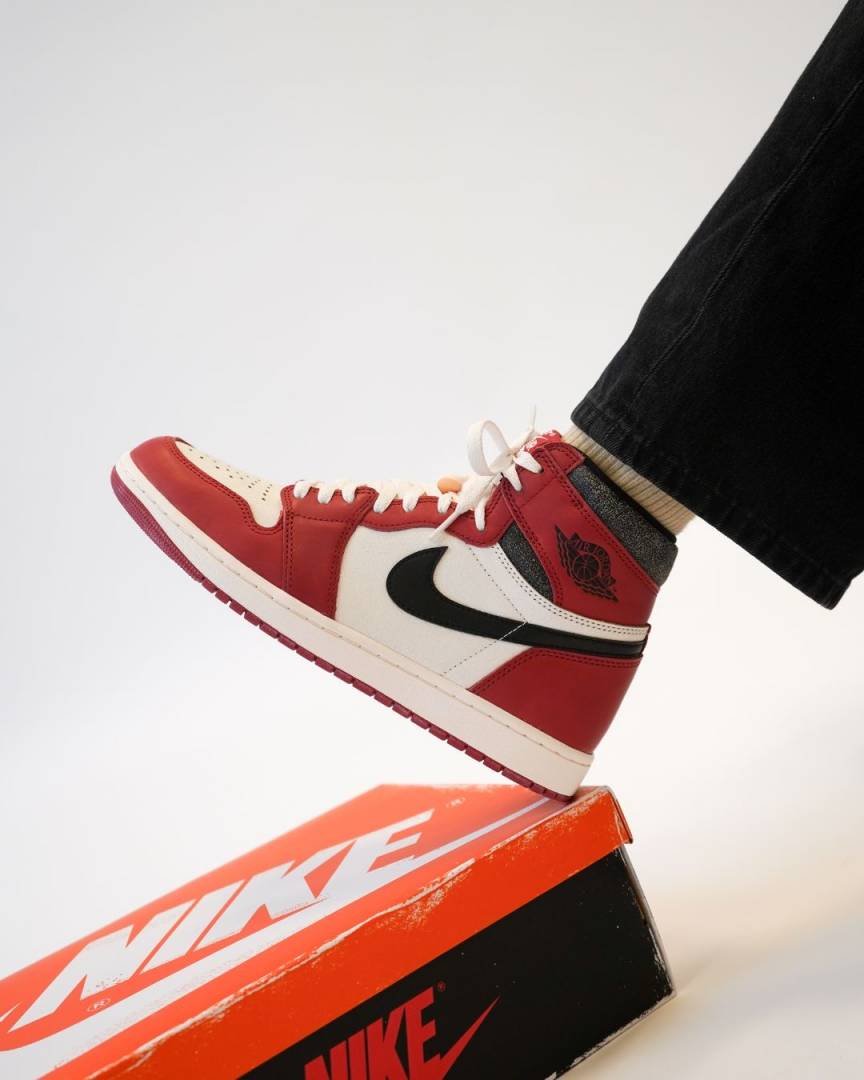 Nik_ee Air Jordan 1 Lost & Found Semi UA