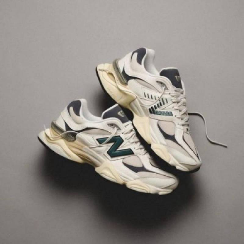 New Balanc__ee 9060 Spruce 558