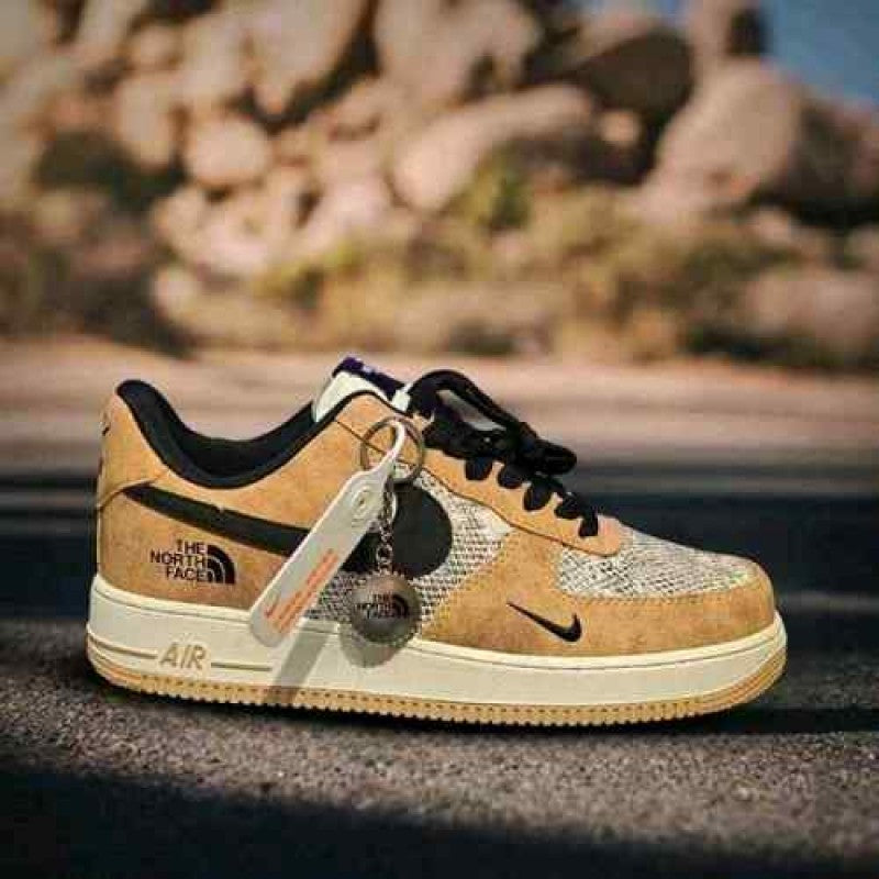 Nik__ee Air force 1 North face Beige Black