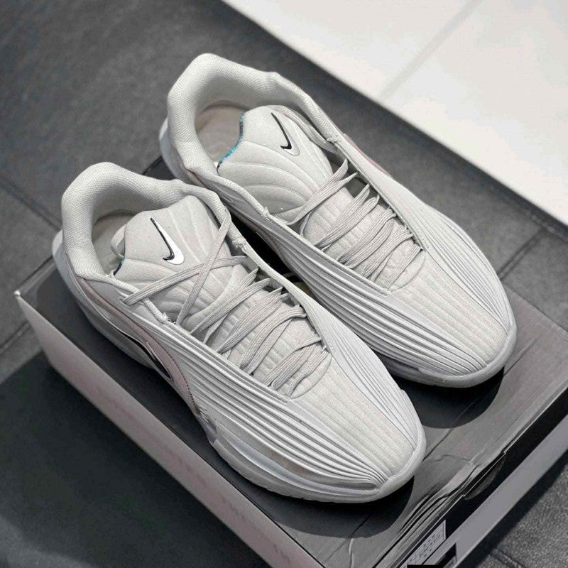 Nik__ee Zoom G.T. Cut 3 White Metallic Silver